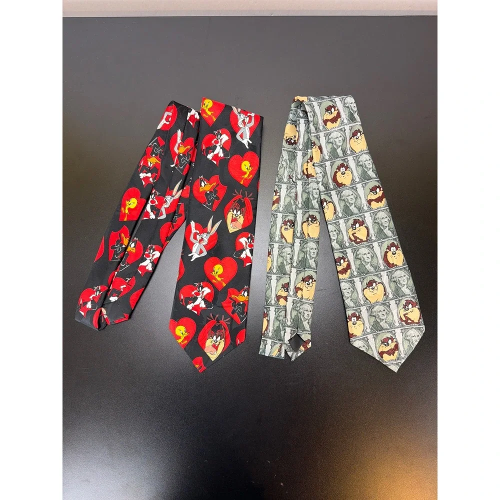 Vtg Warner Bros. looney Tunes Mens Ties Lot of 2 Bugs Bunny Taz Tweedy Daffy New